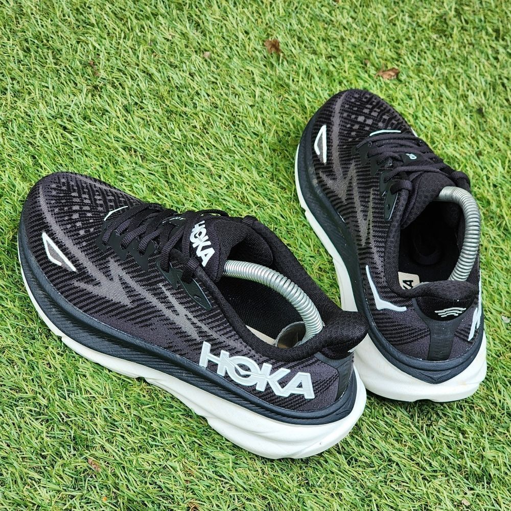 HOKA CLIFTON 9 - Womens Athletic Shoes - SIZE 6.5B - Picture 6 of 9